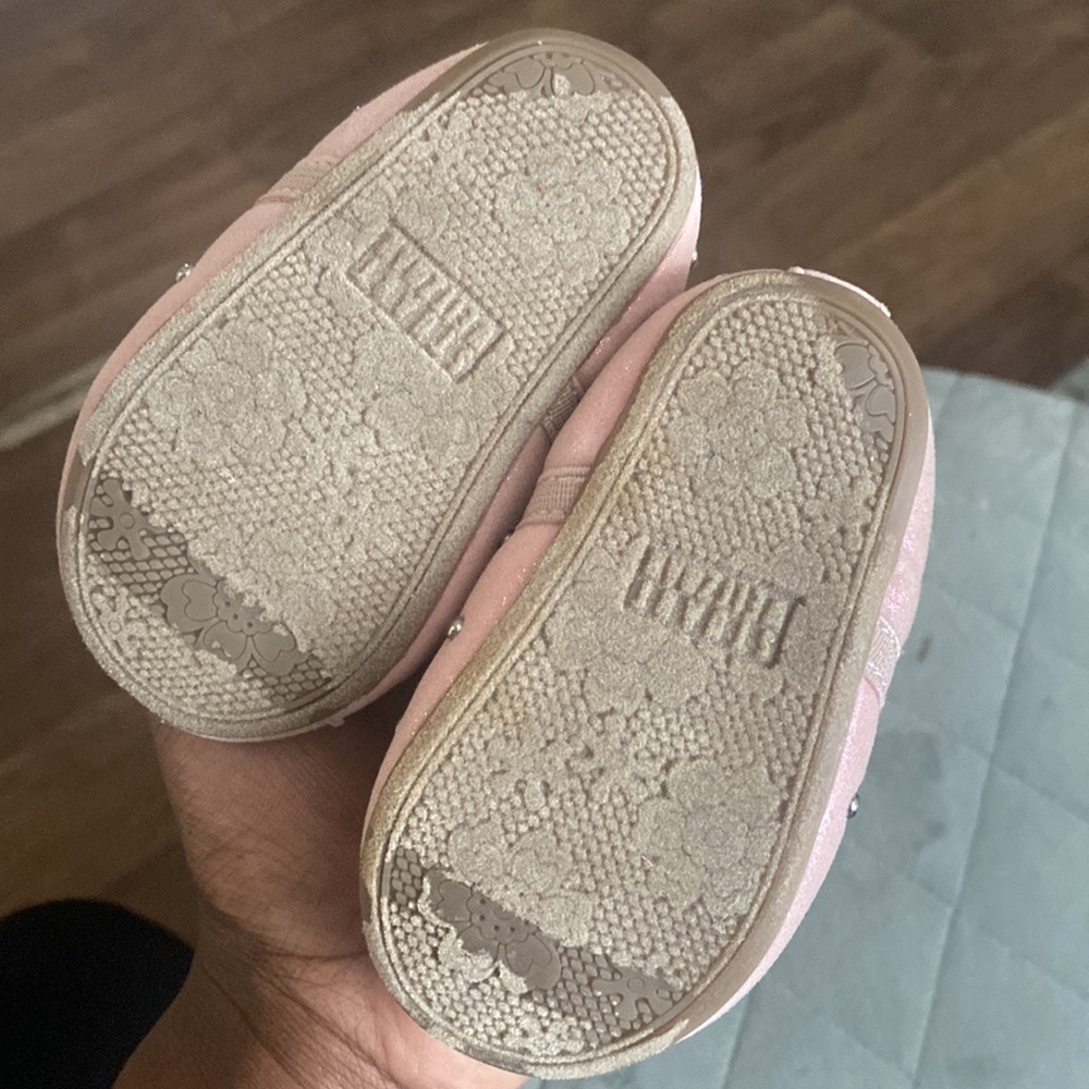 Baby Stuart Weitzman - Picture 5 of 7